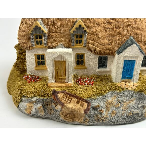 Lilliput Lane Kilmore Quay 1989 Irish Collection Cottage w Box & Deed - Picture 3 of 10